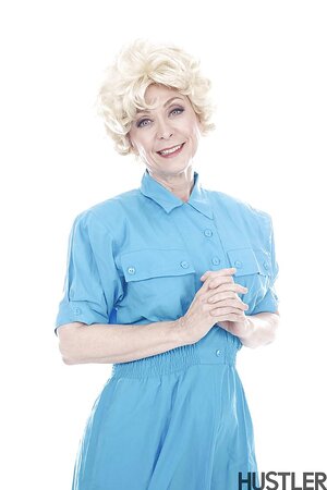 Granny Nina Hartley shows off her firm booty and more