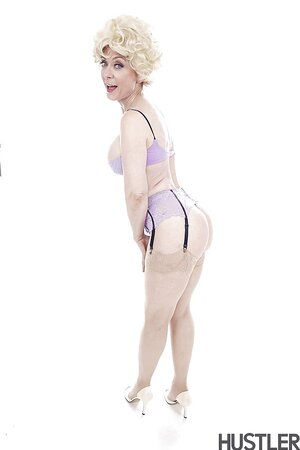 Granny Nina Hartley shows off her firm booty and more