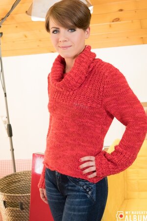 Ukrainian babe with short hair rubs her clit during hard sex