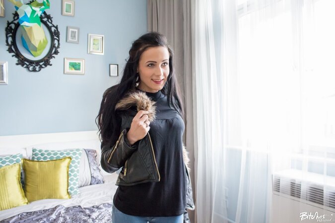 Nicole Love is going to suck that fat penis before SEX