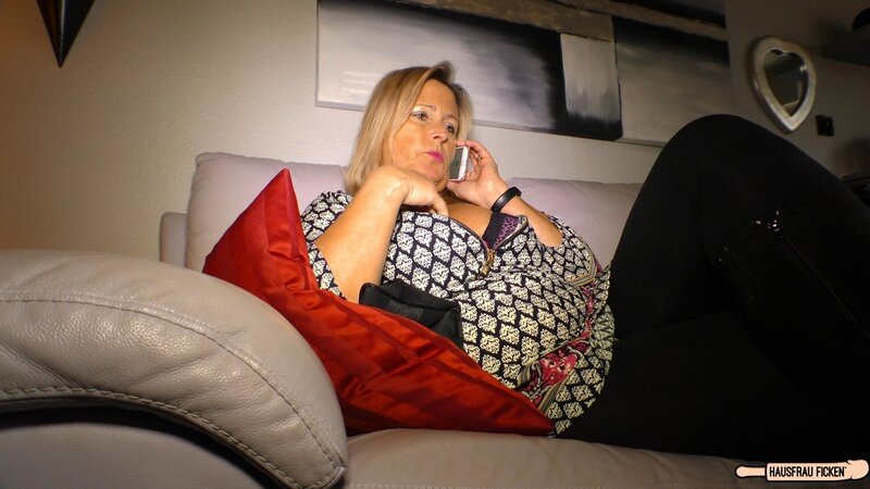 Fat wife cheating at the tanning salon with a stranger